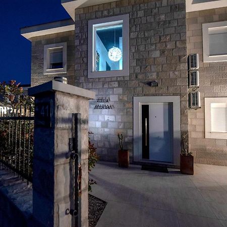 Luxury Villa Miriam With Private Pool And Jet Pool Near Dubrovnik Ivanica Extérieur photo