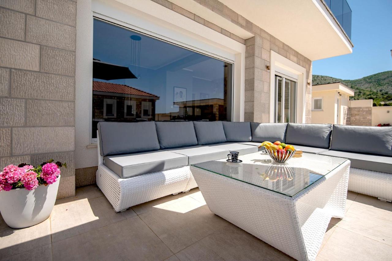 Luxury Villa Miriam With Private Pool And Jet Pool Near Dubrovnik Ivanica Extérieur photo